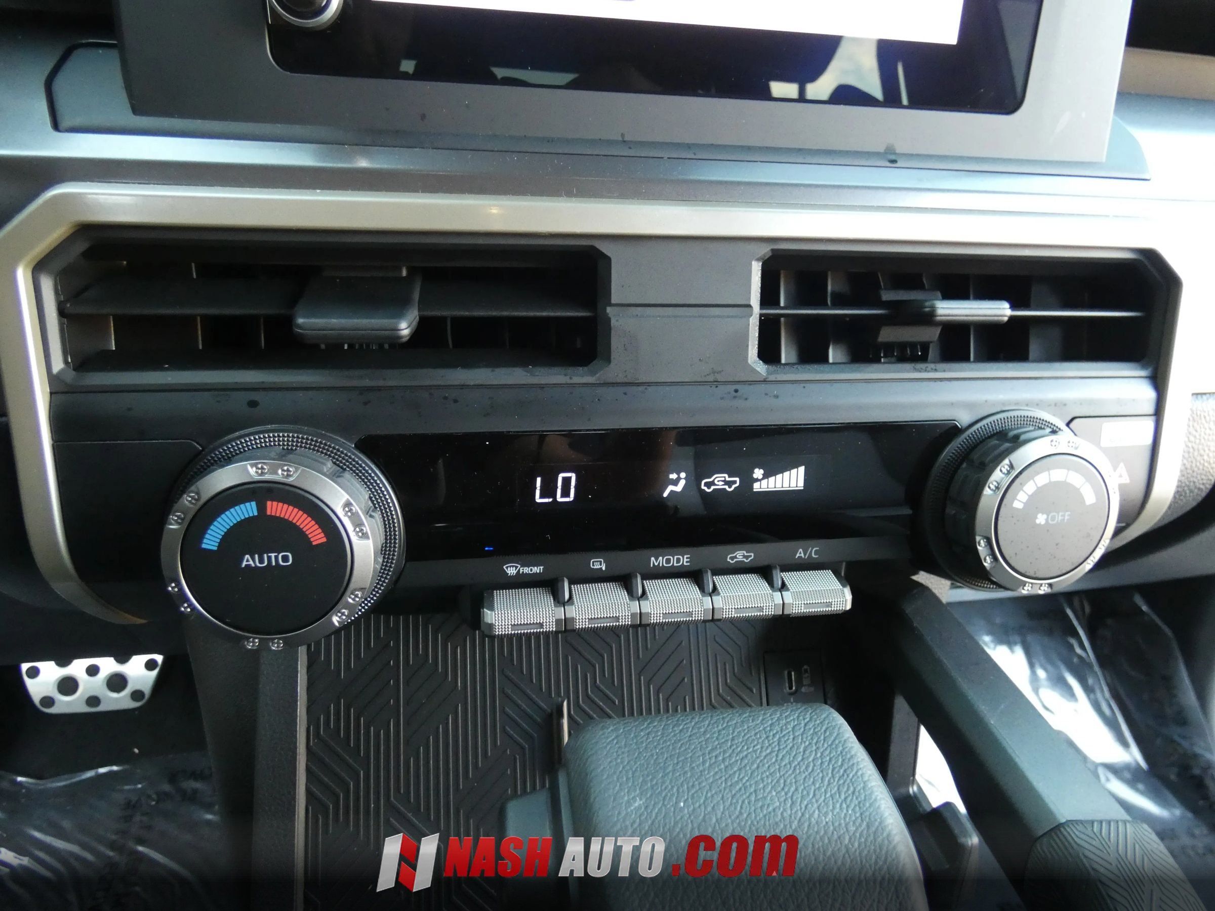 Used 2026 Toyota Tacoma TRD Sport RWD image 30