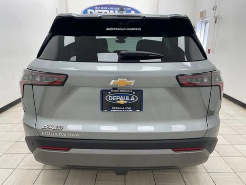 New 2026 Chevrolet Equinox LT w/ Convenience Package II AWD/4WD image 19