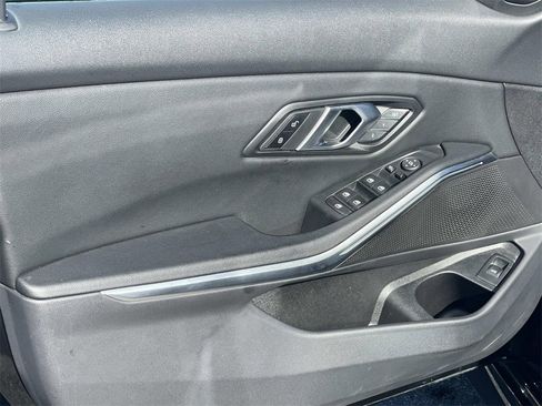 Used 2025 BMW 330i xDrive Sedan image 17