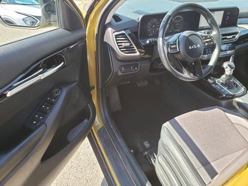 Certified 2024 Kia Seltos S AWD/4WD image 12