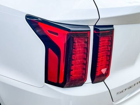 Certified 2023 Kia Sorento EX FWD image 13