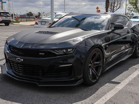 Used 2019 Chevrolet Camaro SS image 11