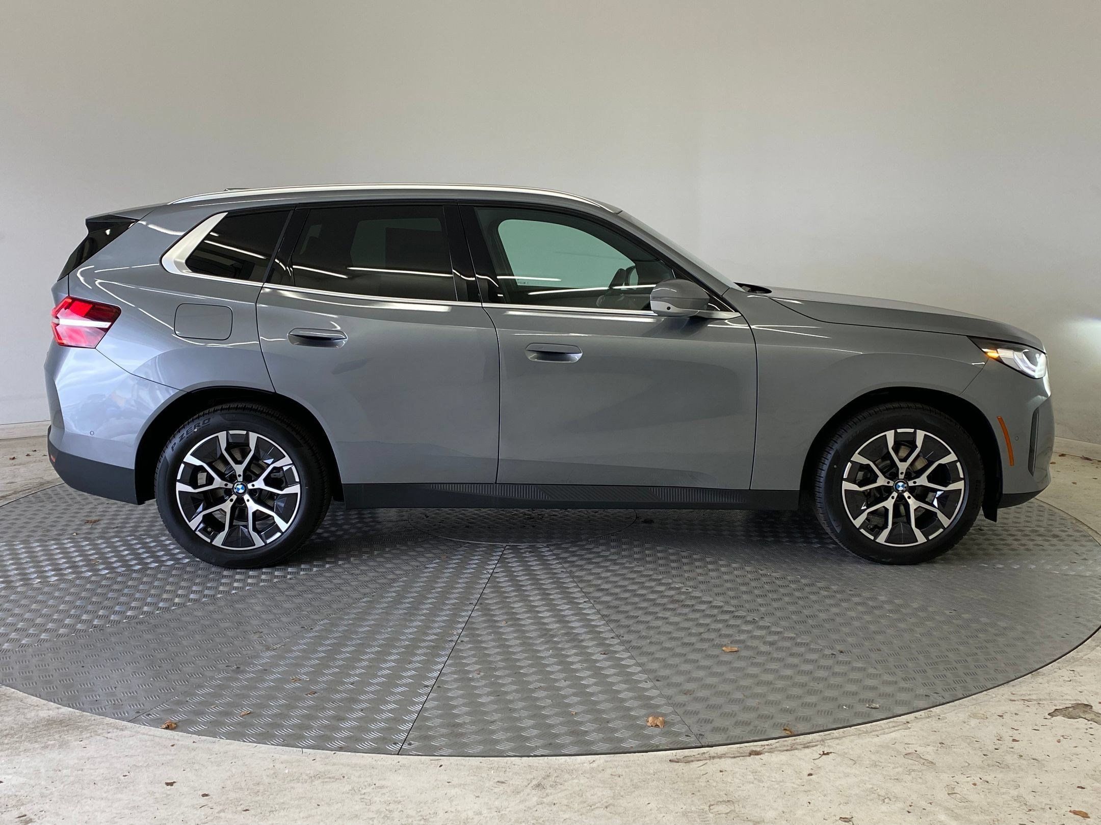 Used 2026 BMW X3 xDrive30i w/ Premium Package AWD/4WD image 7