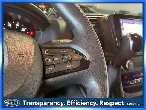Used 2025 RAM ProMaster 2500 w/ Convenience Group FWD image 25