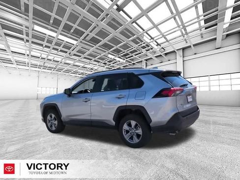 Used 2025 Toyota RAV4 XLE FWD image 4