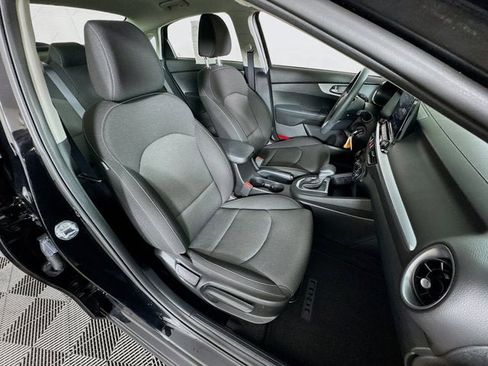 Certified 2023 Kia Forte LXS image 25