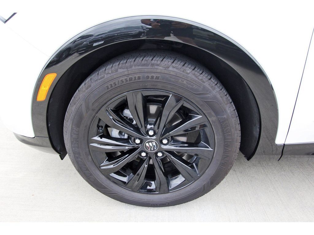 Used 2025 Buick Envista Sport Touring w/ Convenience I Package FWD image 30