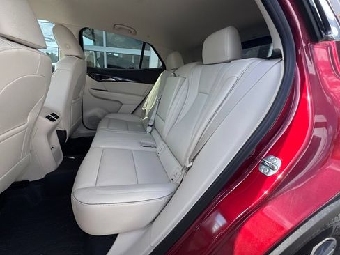 Used 2023 Buick Envision Essence AWD/4WD image 32