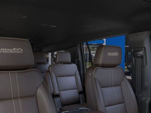 New 2026 Chevrolet Suburban High Country image 24