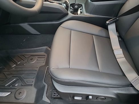 New 2026 Chevrolet Colorado LT w/ LT Convenience Package image 11