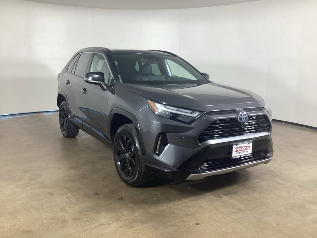 Used 2022 Toyota RAV4 XSE AWD/4WD image 3
