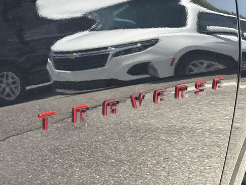 Used 2023 Chevrolet Traverse Premier w/ Redline Edition AWD/4WD image 9