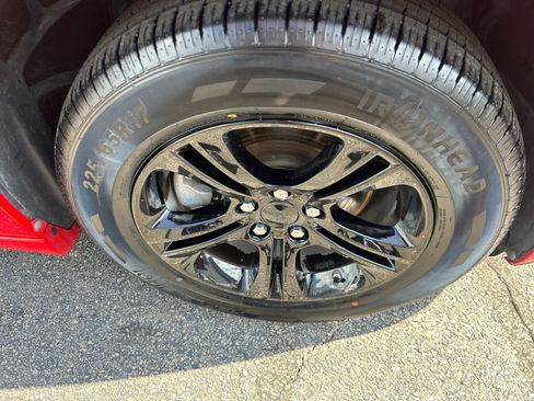 Used 2022 Dodge Charger SXT RWD image 9