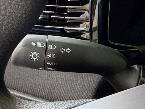 Certified 2025 Toyota Camry LE w/ Convenience Package image 15