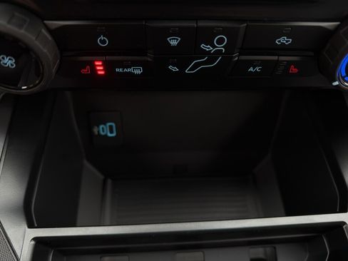 New 2026 Ford F250 XLT w/ XLT Premium Package image 25