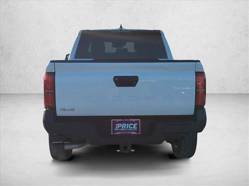 Certified 2024 Toyota Tacoma SR AWD/4WD image 5