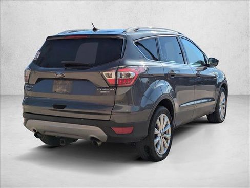 Used 2017 Ford Escape Titanium image 5