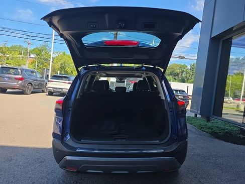 Used 2023 Nissan Rogue SL w/ SL Premium Package AWD/4WD image 6