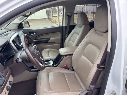 Used 2018 GMC Canyon SLT image 25