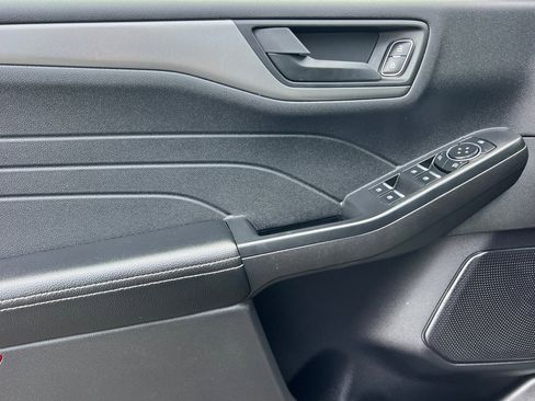 Used 2024 Ford Escape Active image 10