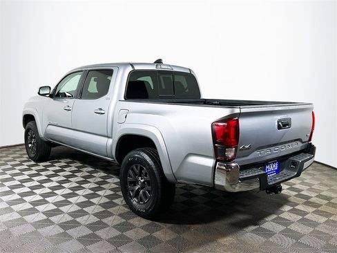 Certified 2022 Toyota Tacoma SR5 image 6
