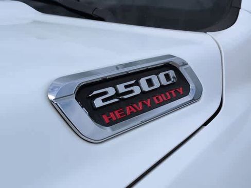 Used 2019 RAM 2500 Laramie w/ Night Edition AWD/4WD image 13