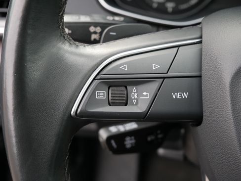 Used 2023 Audi Q5 2.0T Premium w/ Convenience Package image 29