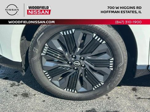Certified 2026 Nissan Murano Platinum w/ Cargo Package AWD/4WD image 9