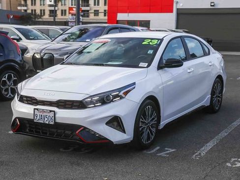 Certified 2023 Kia Forte GT-Line image 5