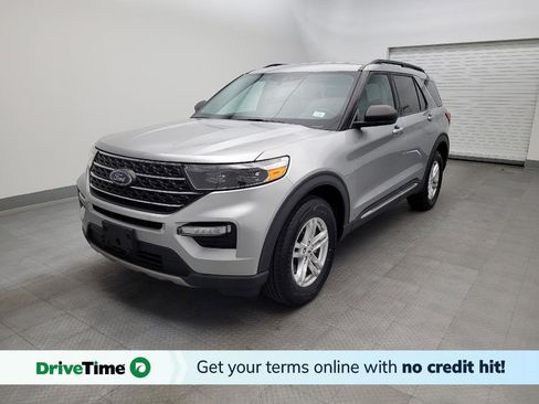 Used 2022 Ford Explorer XLT w/ Equipment Group 202A image 1