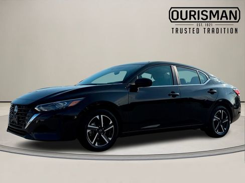 Used 2024 Nissan Sentra SV image 2