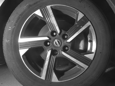 Used 2025 Nissan Sentra SV FWD image 13