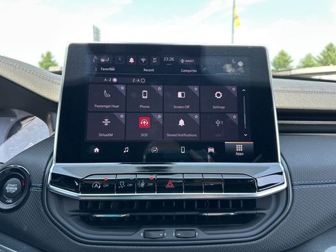 New 2025 Jeep Compass Latitude w/ Altitude Special Edition image 40