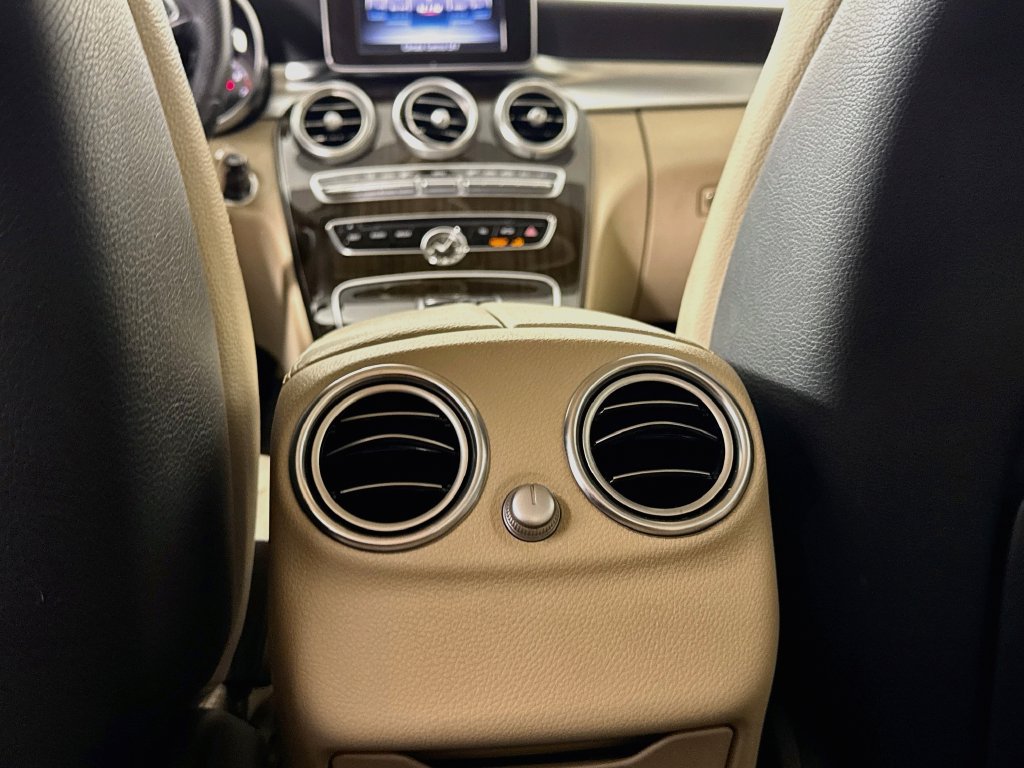 Used 2016 Mercedes-Benz C 300 Sedan image 28