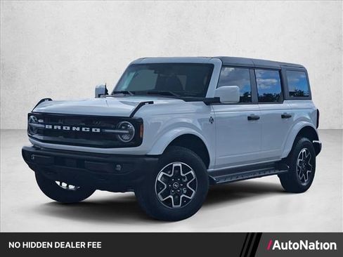 New 2026 Ford Bronco Outer Banks AWD/4WD image 1