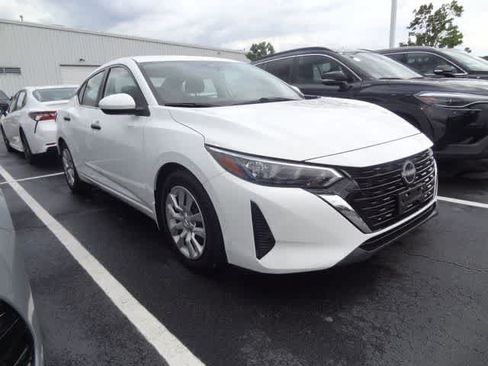 Used 2024 Nissan Sentra S FWD image 4