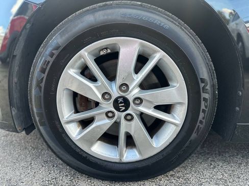 Used 2018 Kia Optima LX FWD image 27