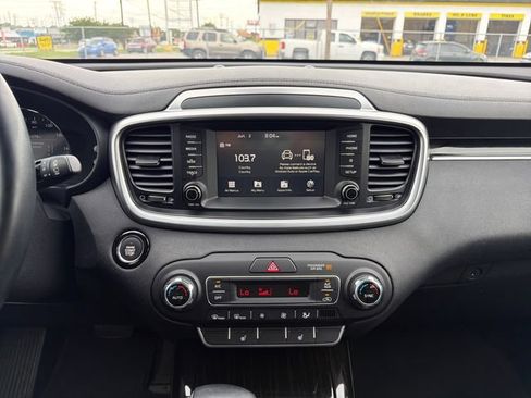 Used 2020 Kia Sorento EX FWD image 17