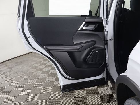 New 2026 Mitsubishi Outlander ES FWD image 22