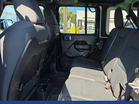 Used 2024 Jeep Wrangler Unlimited Rubicon w/ XTREMEE 35" Tire Package image 20