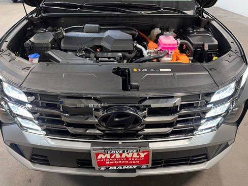 Used 2025 Hyundai Tucson Limited image 9