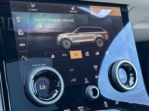 Used 2023 Land Rover Range Rover Velar R-Dynamic S image 23