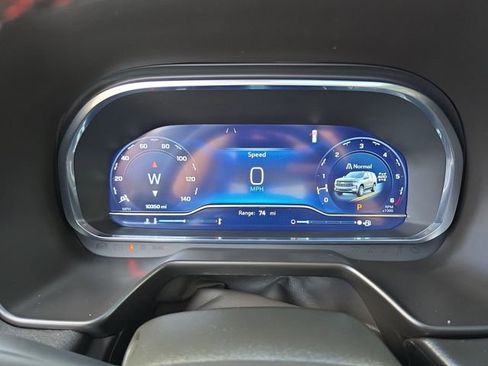 Certified 2024 Chevrolet Suburban RST image 12