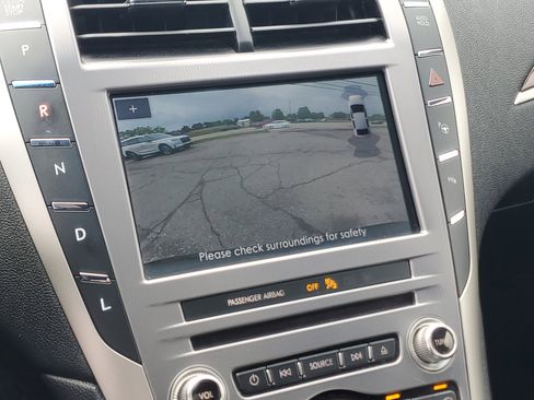 Used 2020 Lincoln MKZ Reserve w/ Elements Package FWD image 17