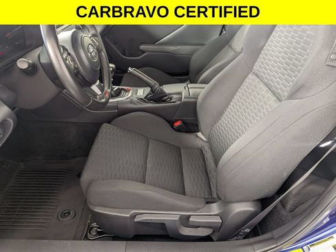 Used 2023 Toyota GR86 w/ ALL Weather Mat Package (TMS) RWD image 12