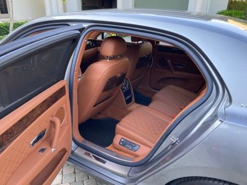 Used 2017 Bentley Flying Spur W12 AWD/4WD image 3