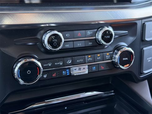 New 2026 Ford F250 King Ranch w/ Chrome Package image 38