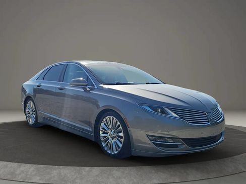 Used 2016 Lincoln MKZ w/ Equipment Group 300A Reserve FWD image 9