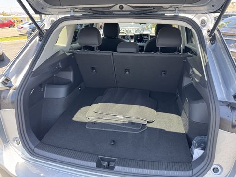 Certified 2025 Volkswagen Tiguan S FWD image 33