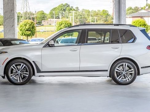 Used 2024 BMW X7 xDrive40i w/ Executive Package AWD/4WD image 63